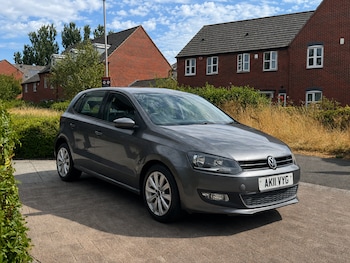 Used Volkswagen Polo 2011 for sale - 79564316: Photo