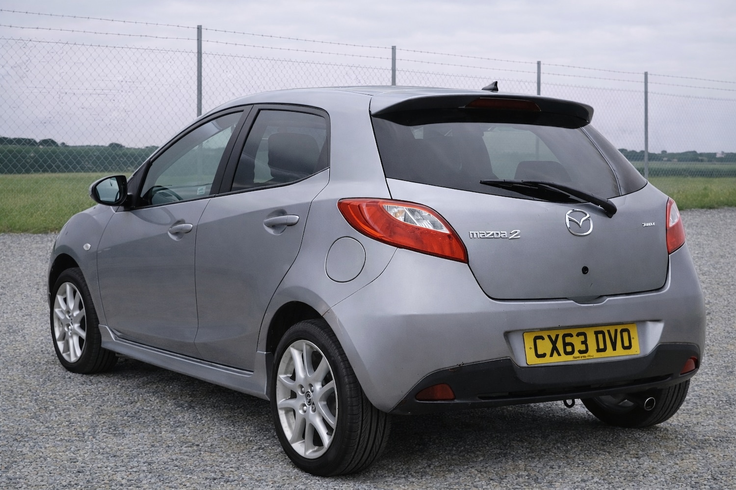 Used Mazda Mazda2 2013 for sale - 77682666: Photo 2