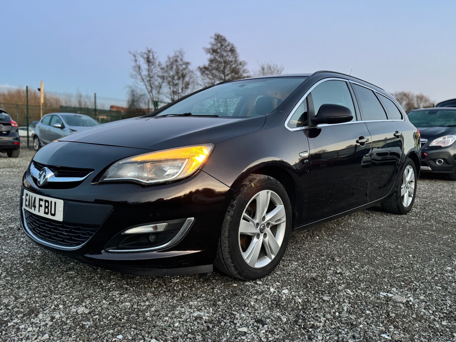 Used Vauxhall Astra 2014 for sale - 76895645: Photo 2