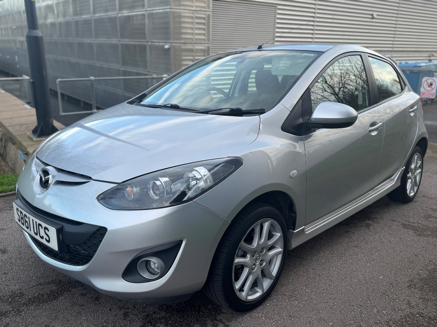 Used Mazda Mazda2 2011 for sale - 77314303: Photo 3