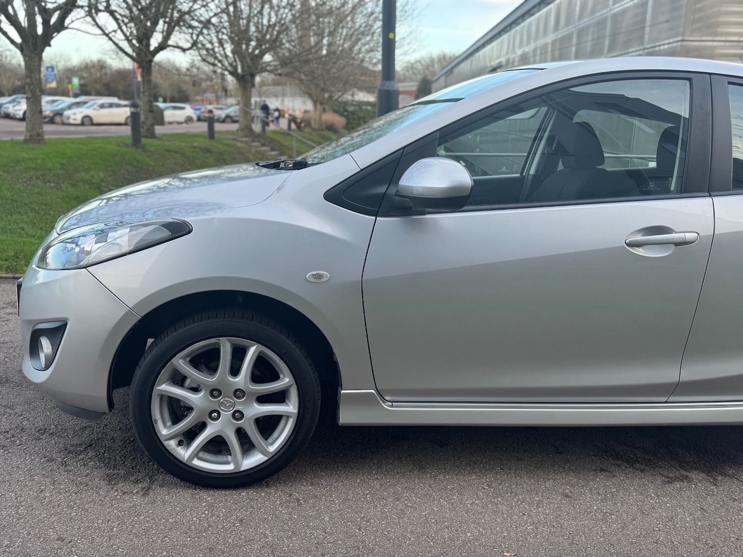 Used Mazda Mazda2 2011 for sale - 77314303: Photo 4