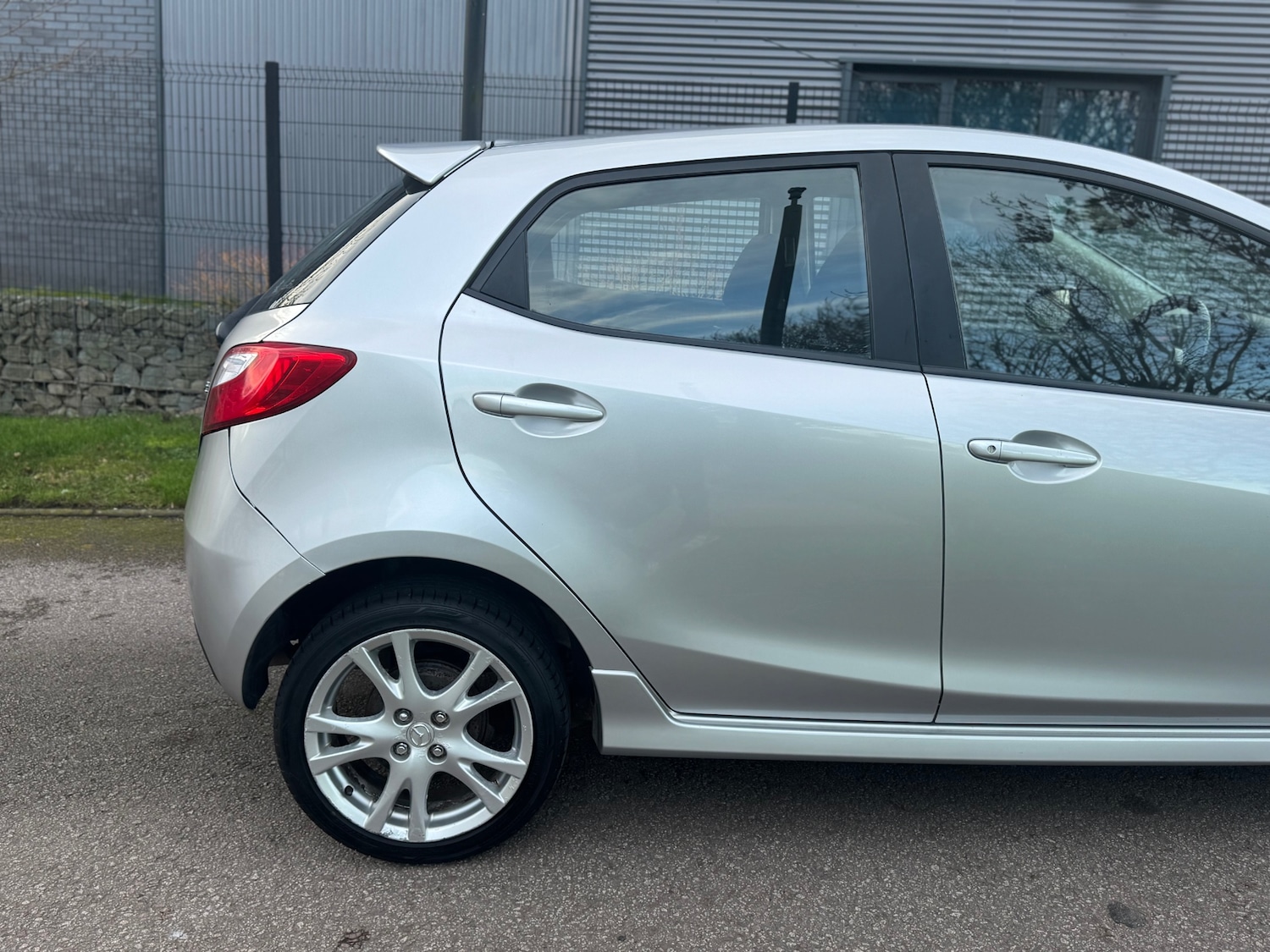 Used Mazda Mazda2 2011 for sale - 77314303: Photo 8