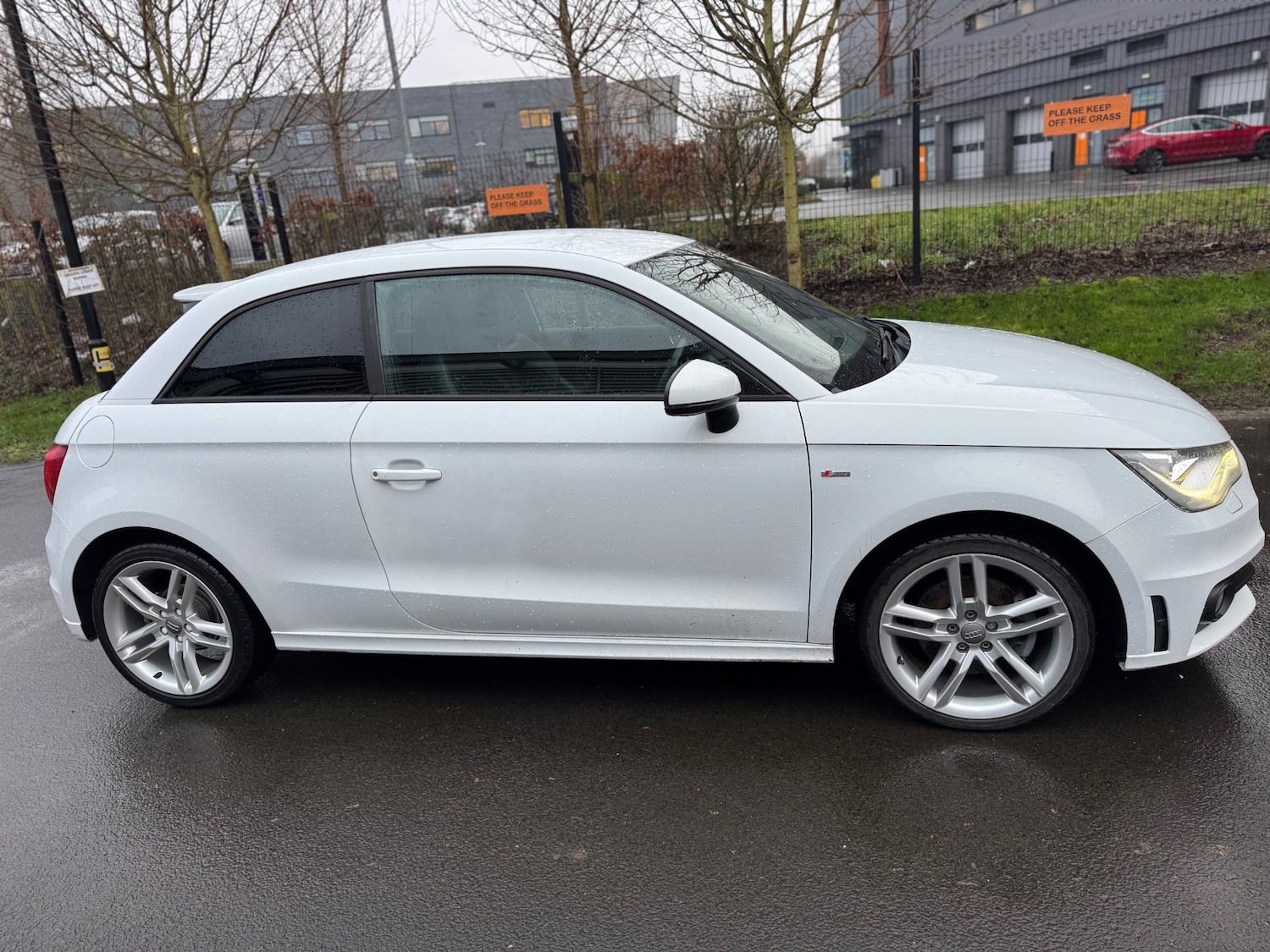 Used Audi A1 2013 for sale - 77465545: Photo 11