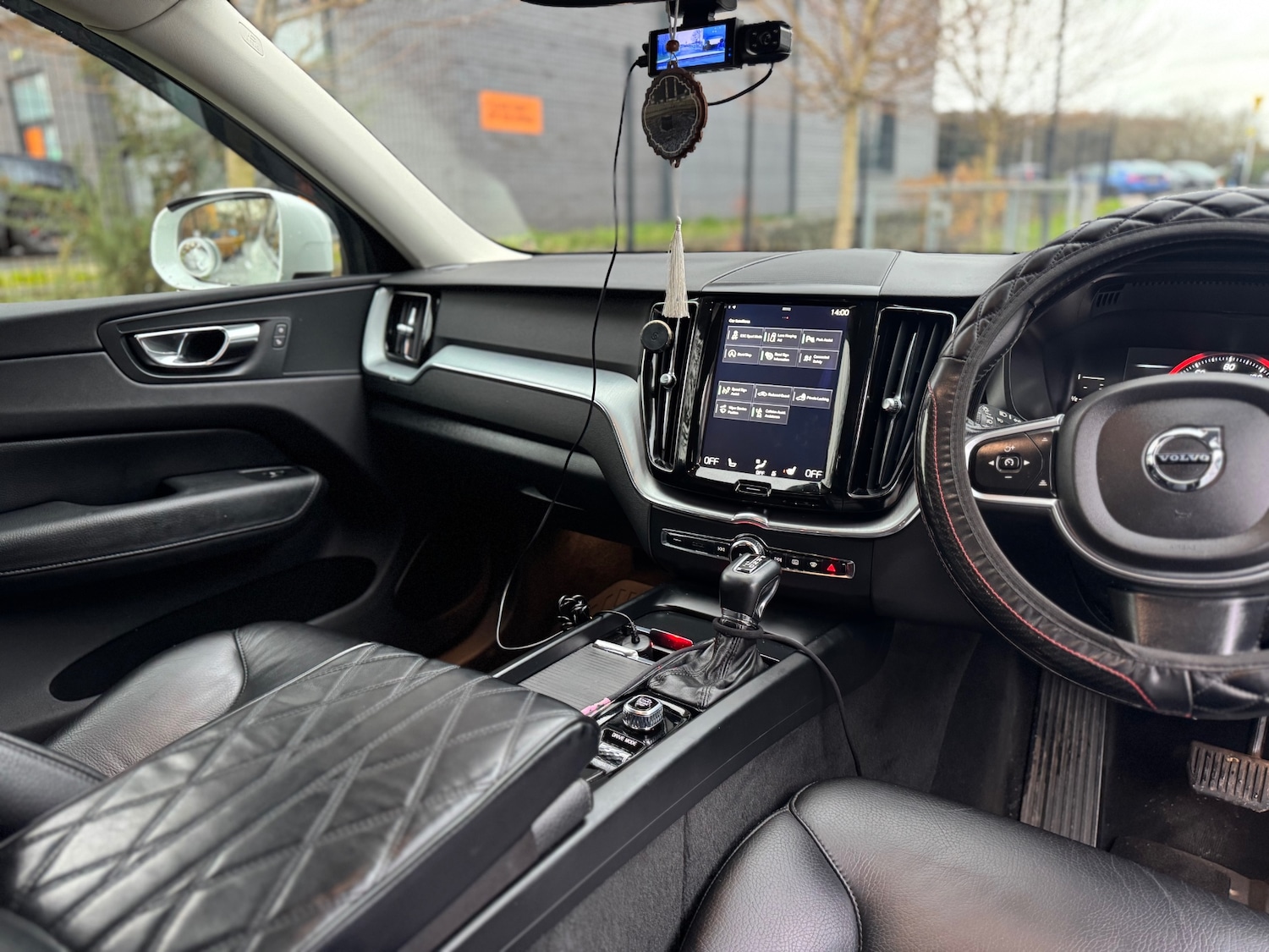 Used Volvo XC60 2018 for sale - 76885283: Photo 13