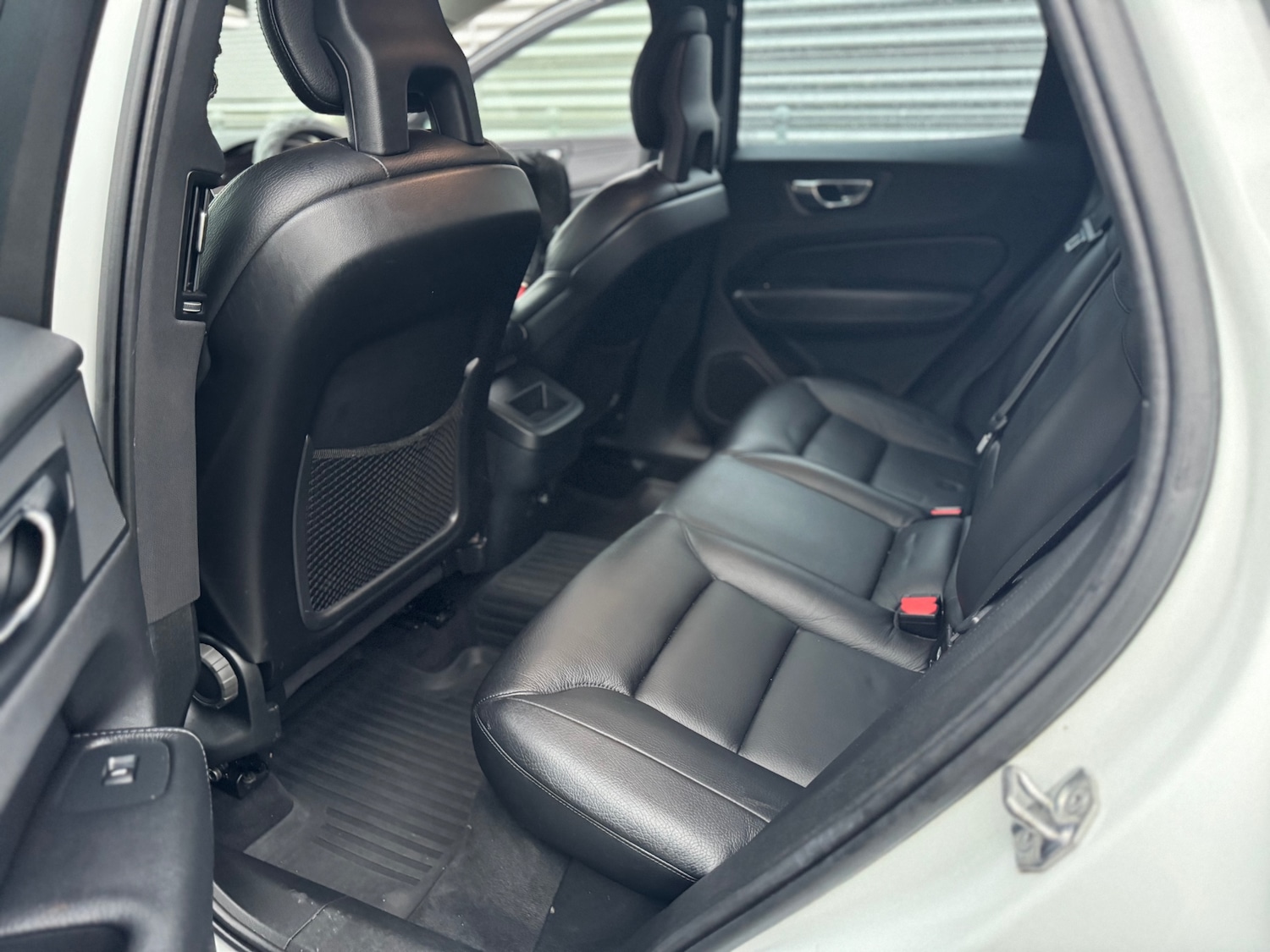 Used Volvo XC60 2018 for sale - 76885283: Photo 15