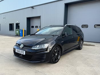 Used Volkswagen Golf 2016 for sale - 79687762: Photo