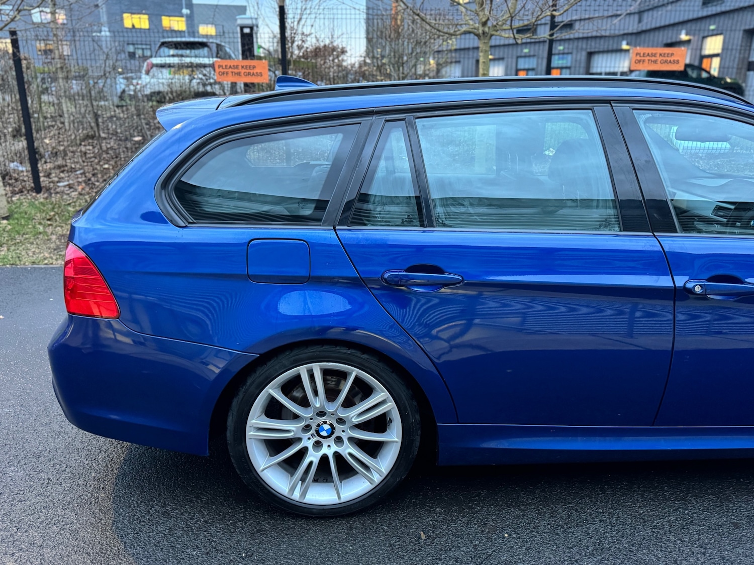 Used BMW 3 Series 2010 for sale - 76951382: Photo 8