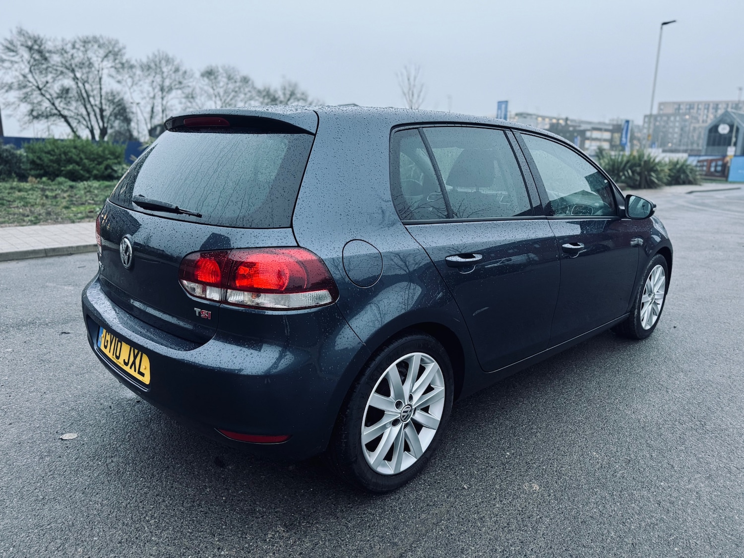 Used Volkswagen Golf 2010 for sale - 77190335: Photo 8