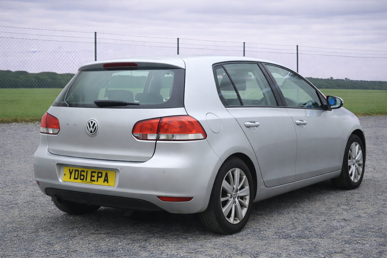 Used Volkswagen Golf 2011 for sale - 77766272: Photo 3