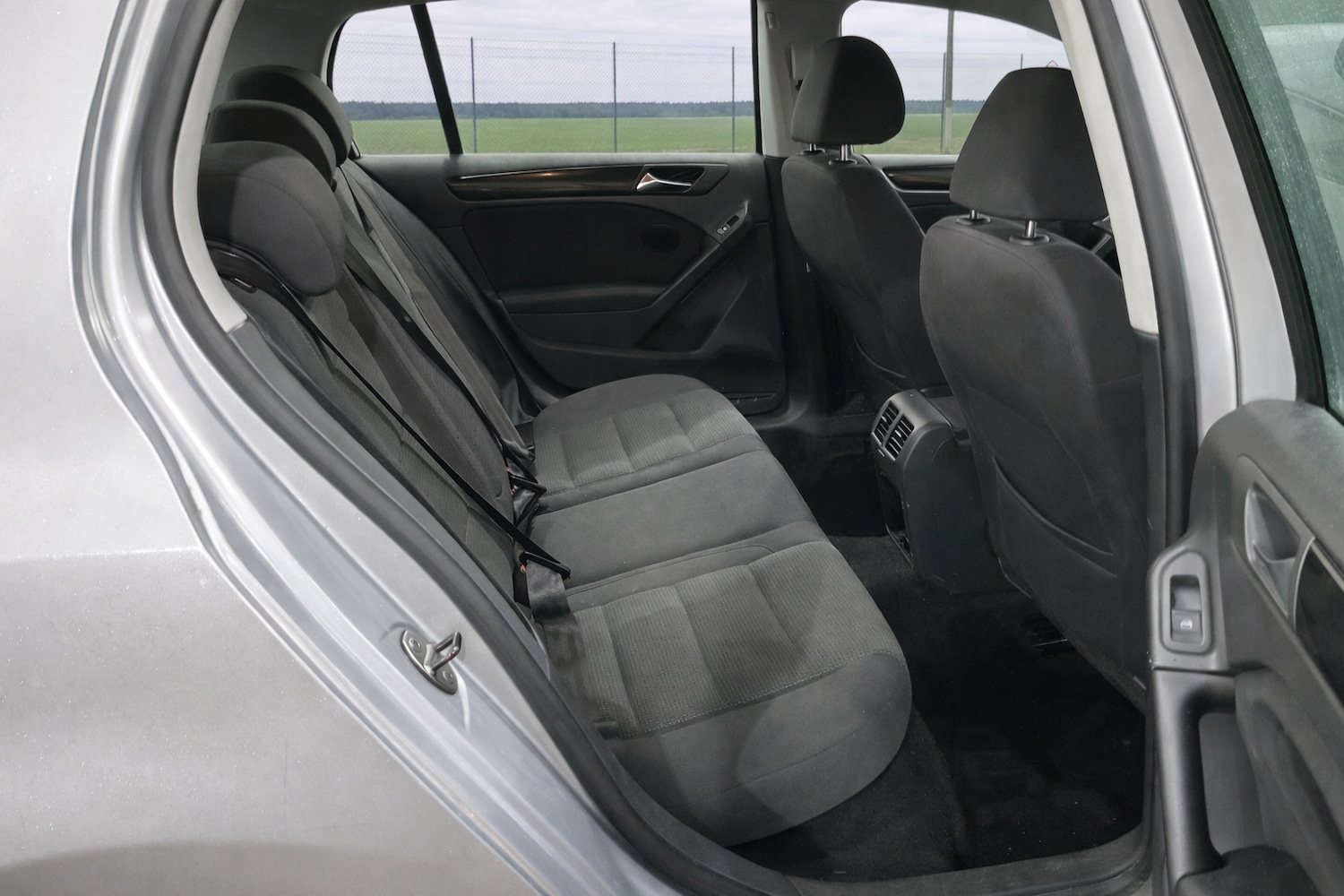 Used Volkswagen Golf 2011 for sale - 77766272: Photo 6