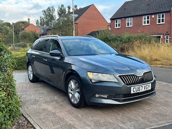 Used Skoda Superb 2017 for sale - 79589043: Photo