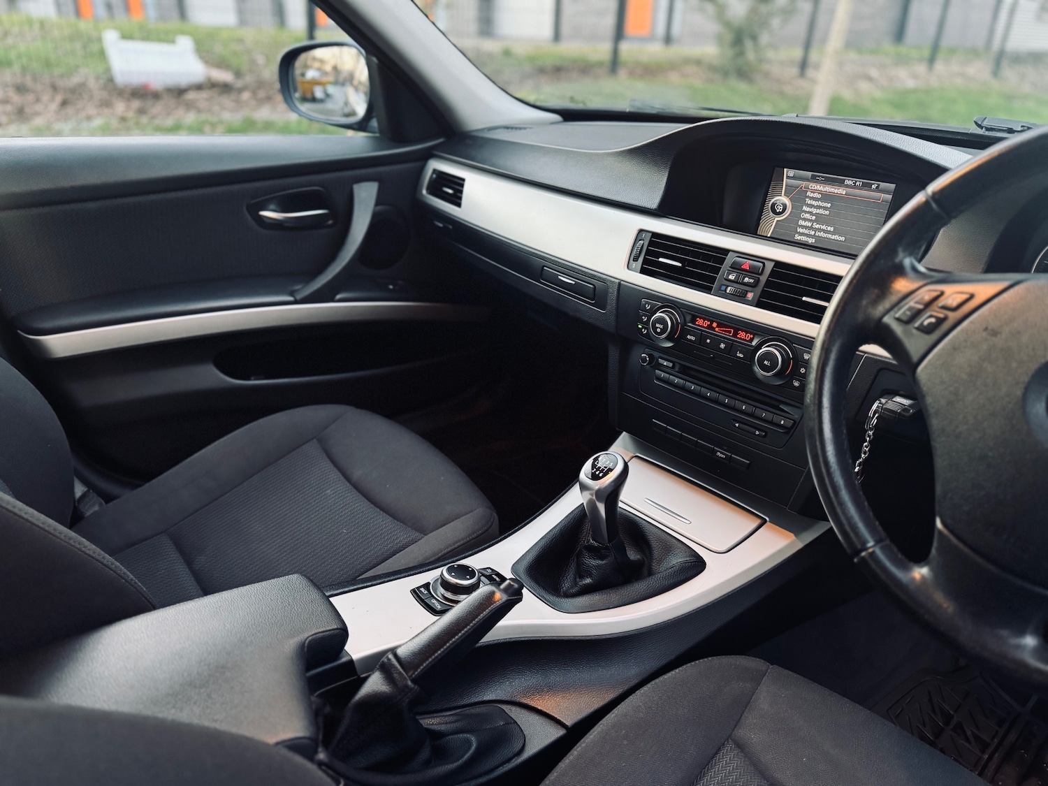 Used BMW 3 Series 2011 for sale - 77118884: Photo 13