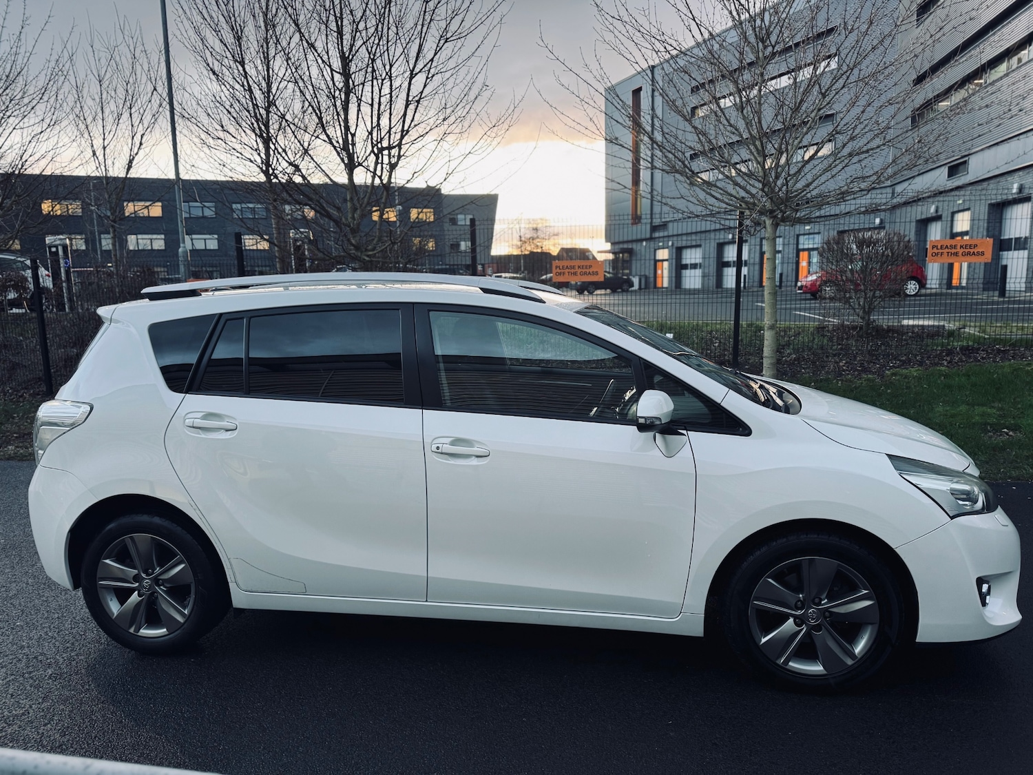 Used Toyota Verso 2015 for sale - 77129818: Photo 11