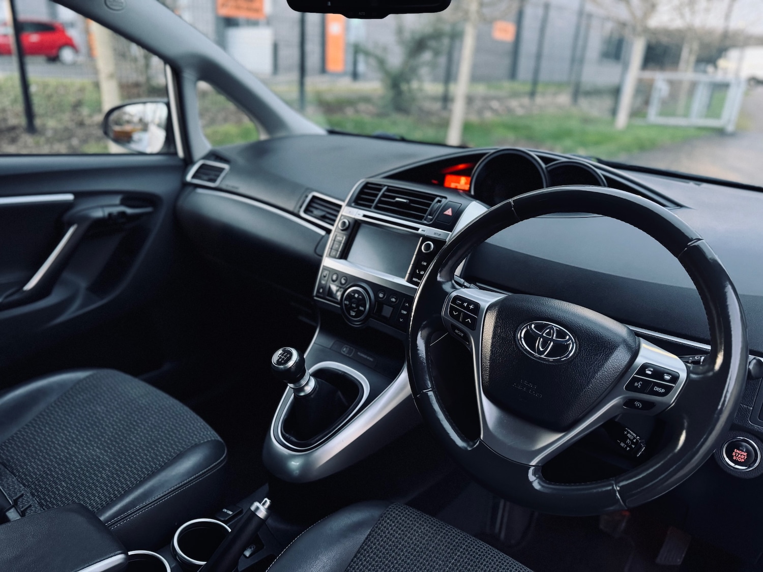 Used Toyota Verso 2015 for sale - 77129818: Photo 14