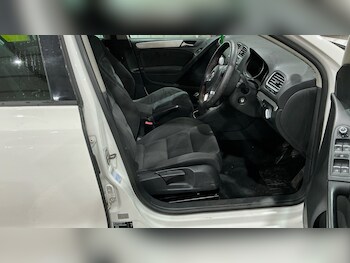 Used Volkswagen Golf 2009 for sale - 77682268: Photo