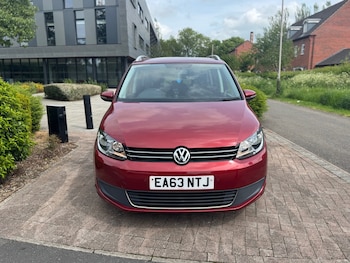 Used Volkswagen Touran 2013 for sale - 78689709: Photo