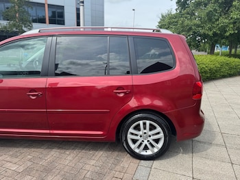 Used Volkswagen Touran 2013 for sale - 78689709: Photo