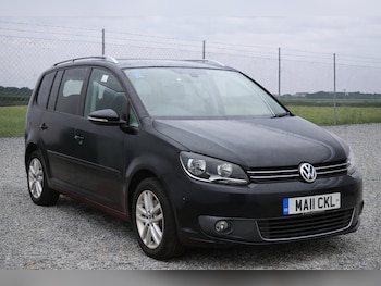 Used Volkswagen Touran 2011 for sale - 77682256: Photo