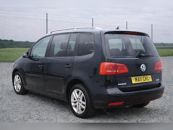 Used Volkswagen Touran 2011 for sale - 77682256: Photo