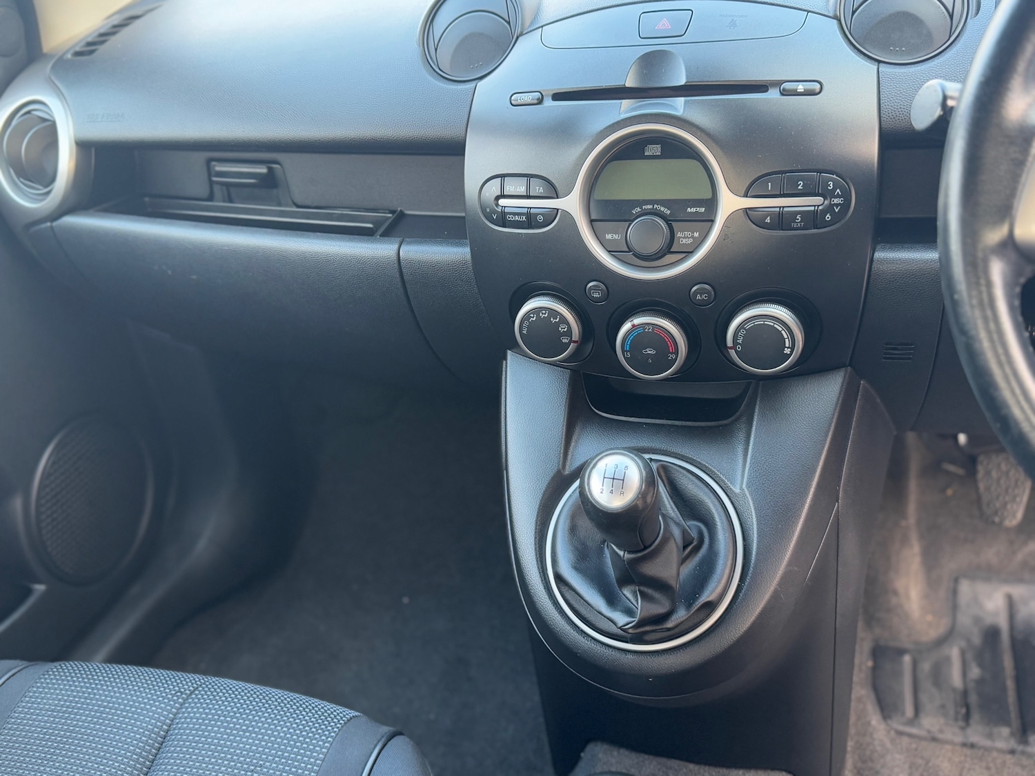 Used Mazda Mazda2 2009 for sale - 77735634: Photo 15