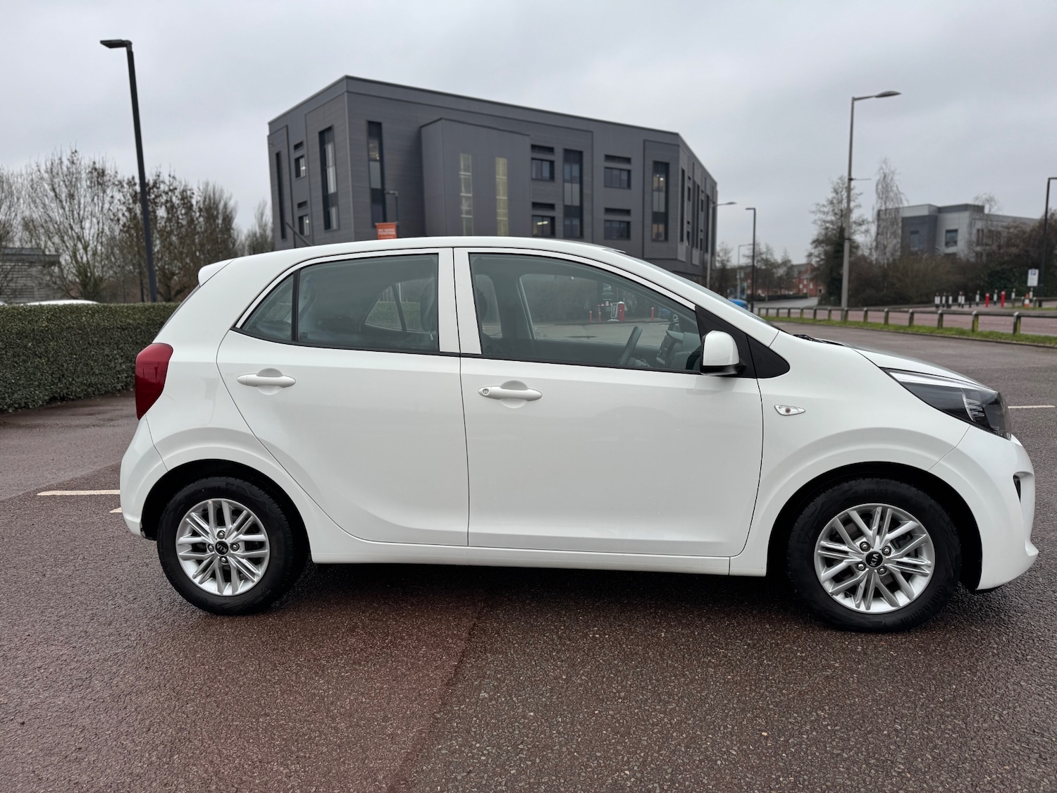 Used Kia Picanto 2021 for sale - 77452799: Photo 11