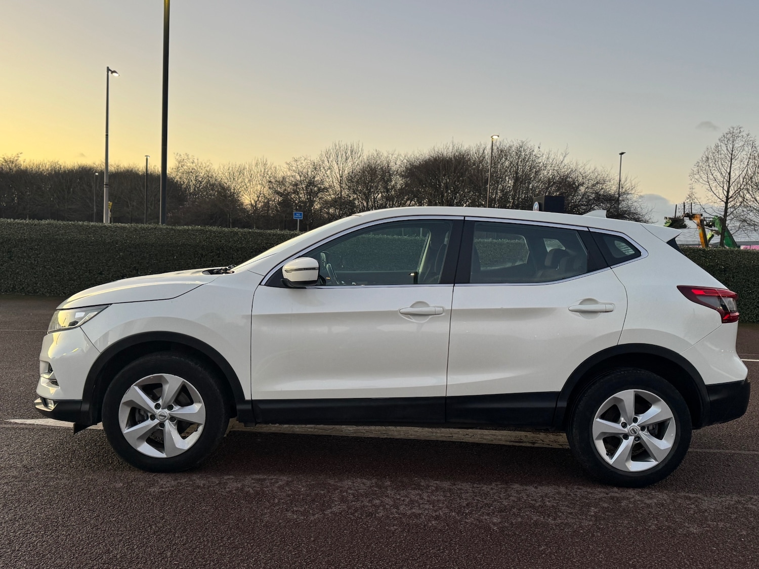 Used Nissan Qashqai 2018 for sale - 77013262: Photo 3