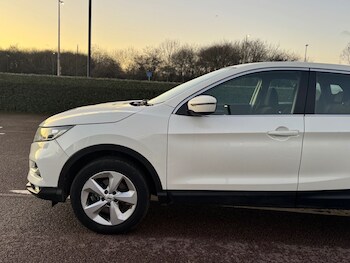Used Nissan Qashqai 2018 for sale - 77013262: Photo