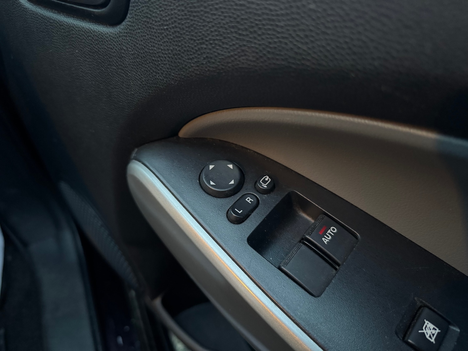 Used Mazda Mazda2 2010 for sale - 77329590: Photo 22