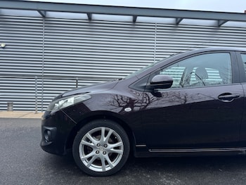 Used Mazda Mazda2 2010 for sale - 77329590: Photo