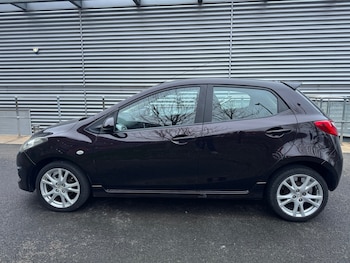 Used Mazda Mazda2 2010 for sale - 77329590: Photo