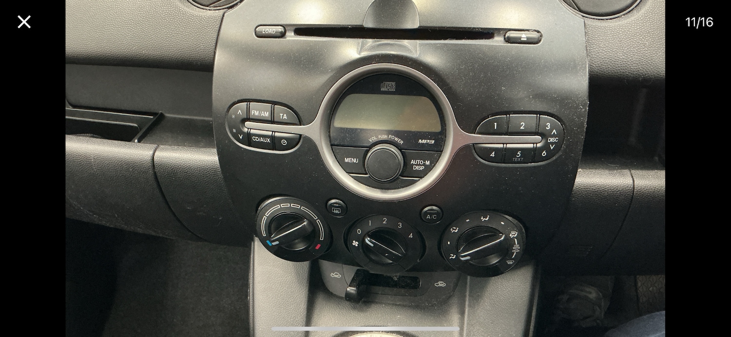 Used Mazda Mazda2 2010 for sale - 78046011: Photo 11