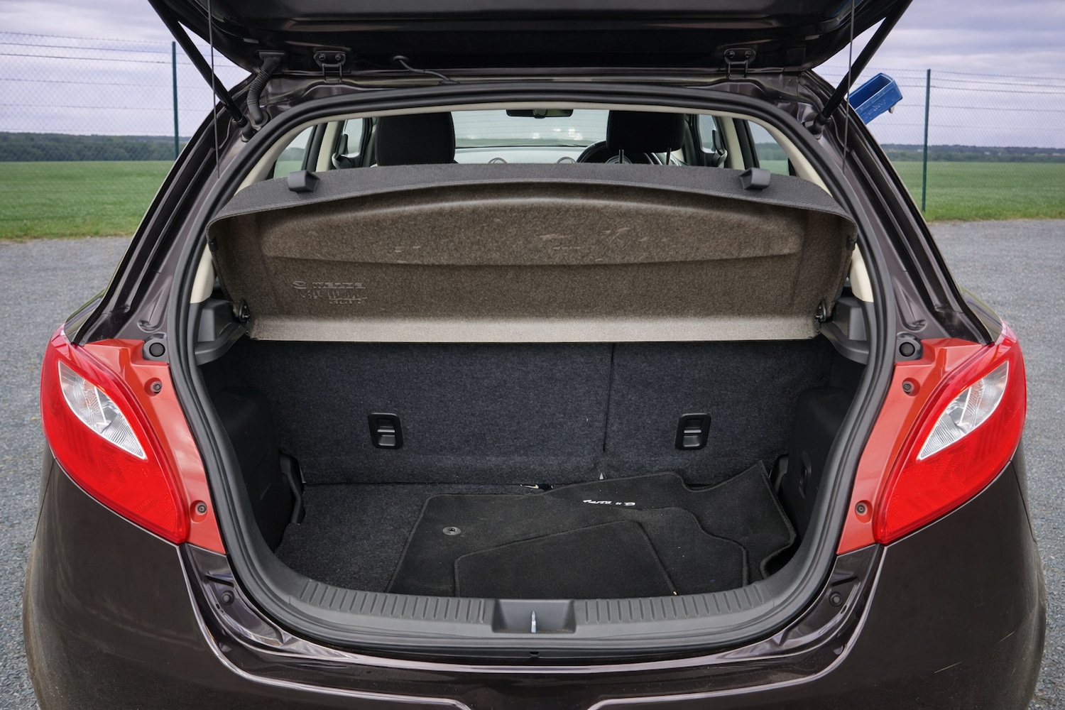 Used Mazda Mazda2 2010 for sale - 78046011: Photo 9