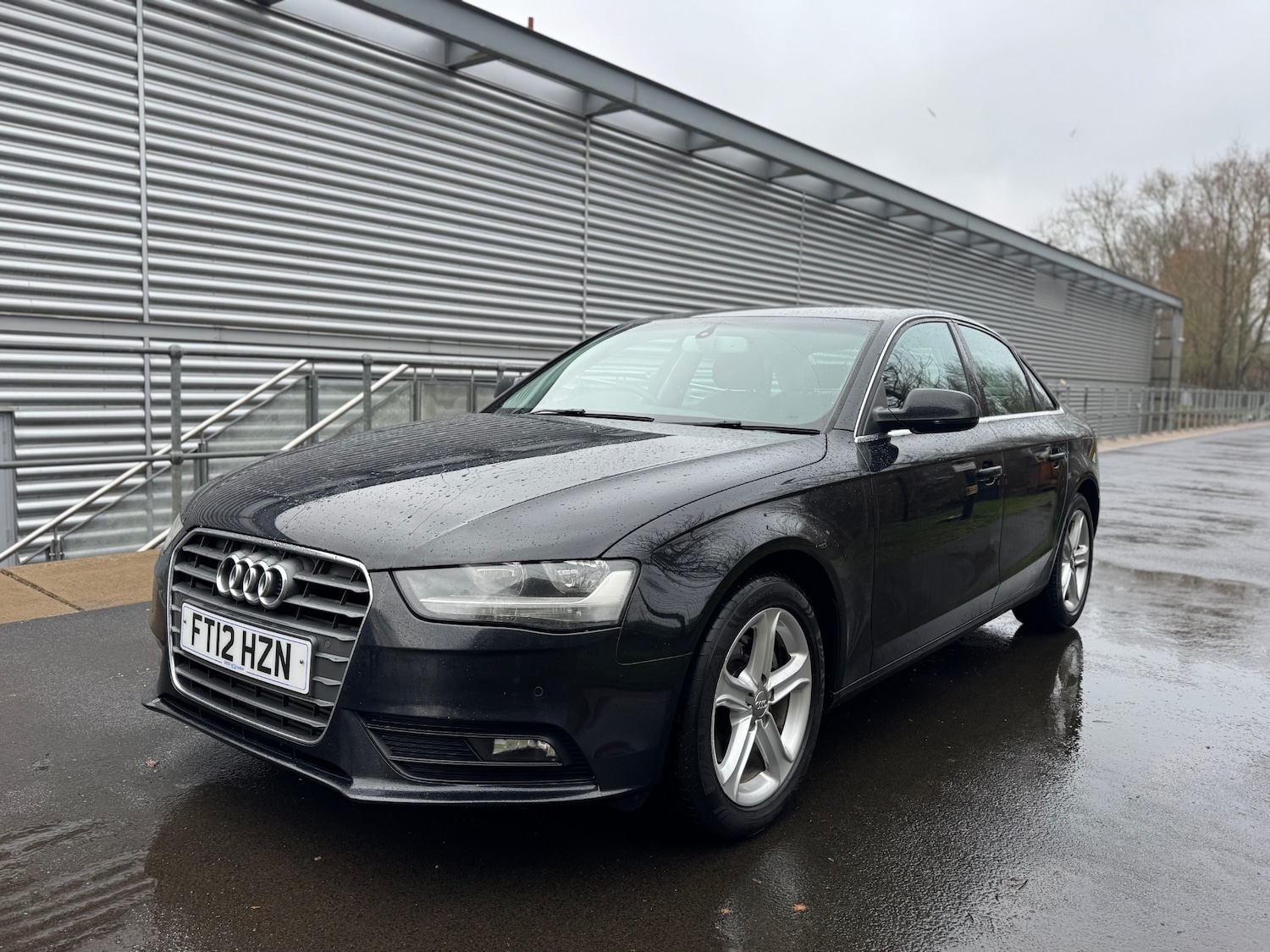 Used Audi A4 2012 for sale - 77465478: Photo 2