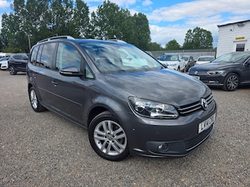 Used Volkswagen Touran 2014 for sale - 78601882: Photo