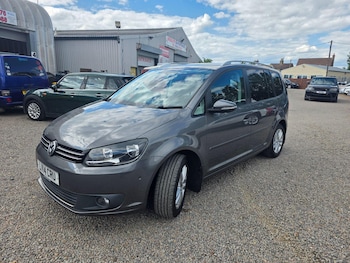 Used Volkswagen Touran 2014 for sale - 78601882: Photo