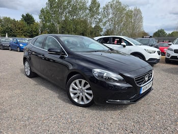 Used Volvo V40 2014 for sale - 79726290: Photo