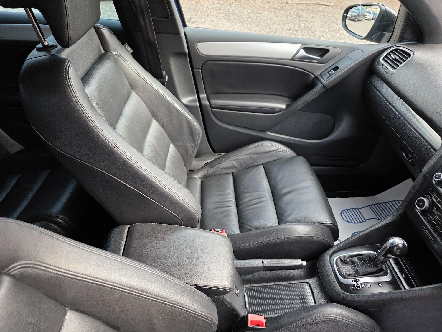 Used Volkswagen Golf 2010 for sale - 77993637: Photo 16