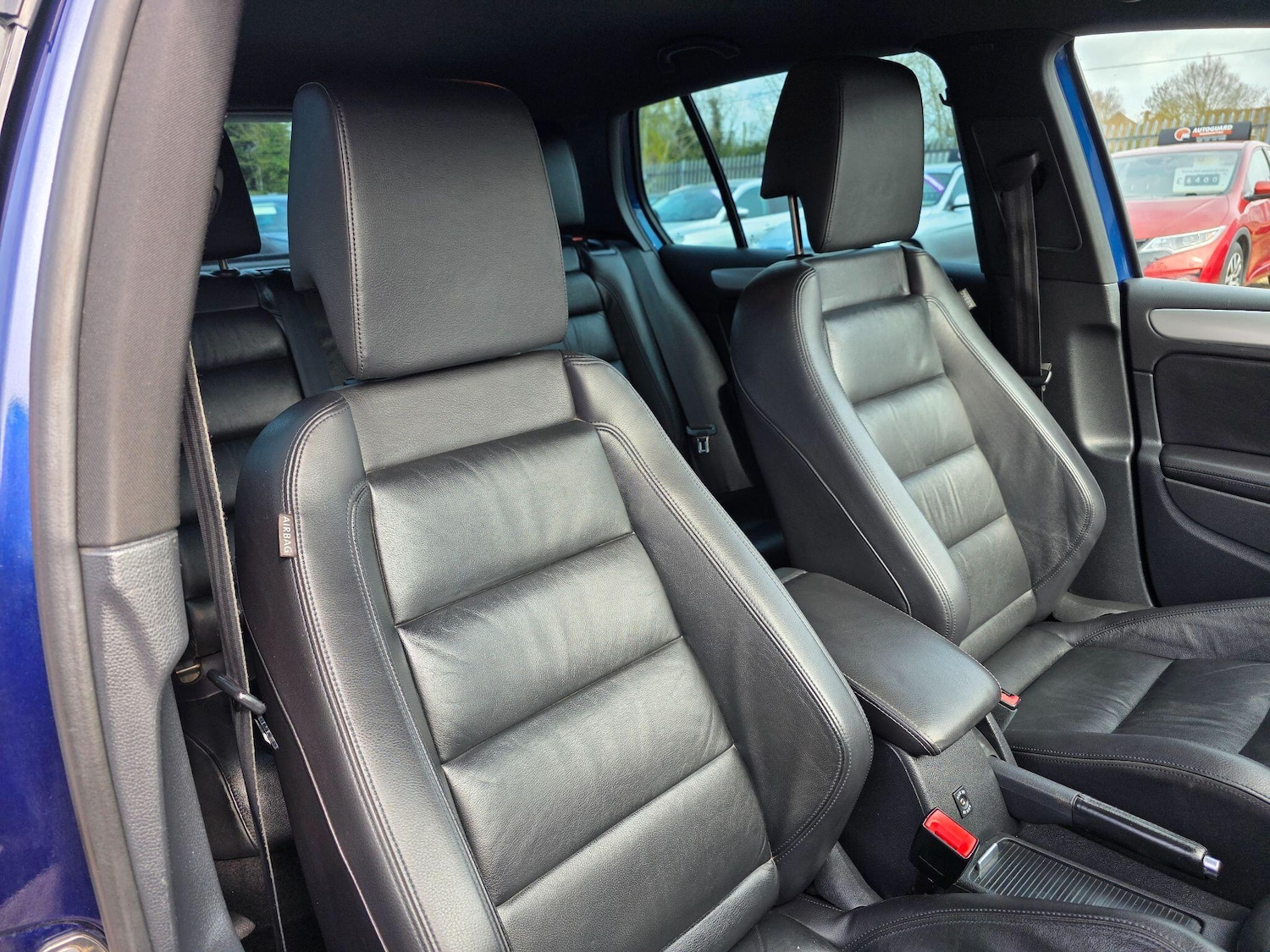 Used Volkswagen Golf 2010 for sale - 77993637: Photo 17