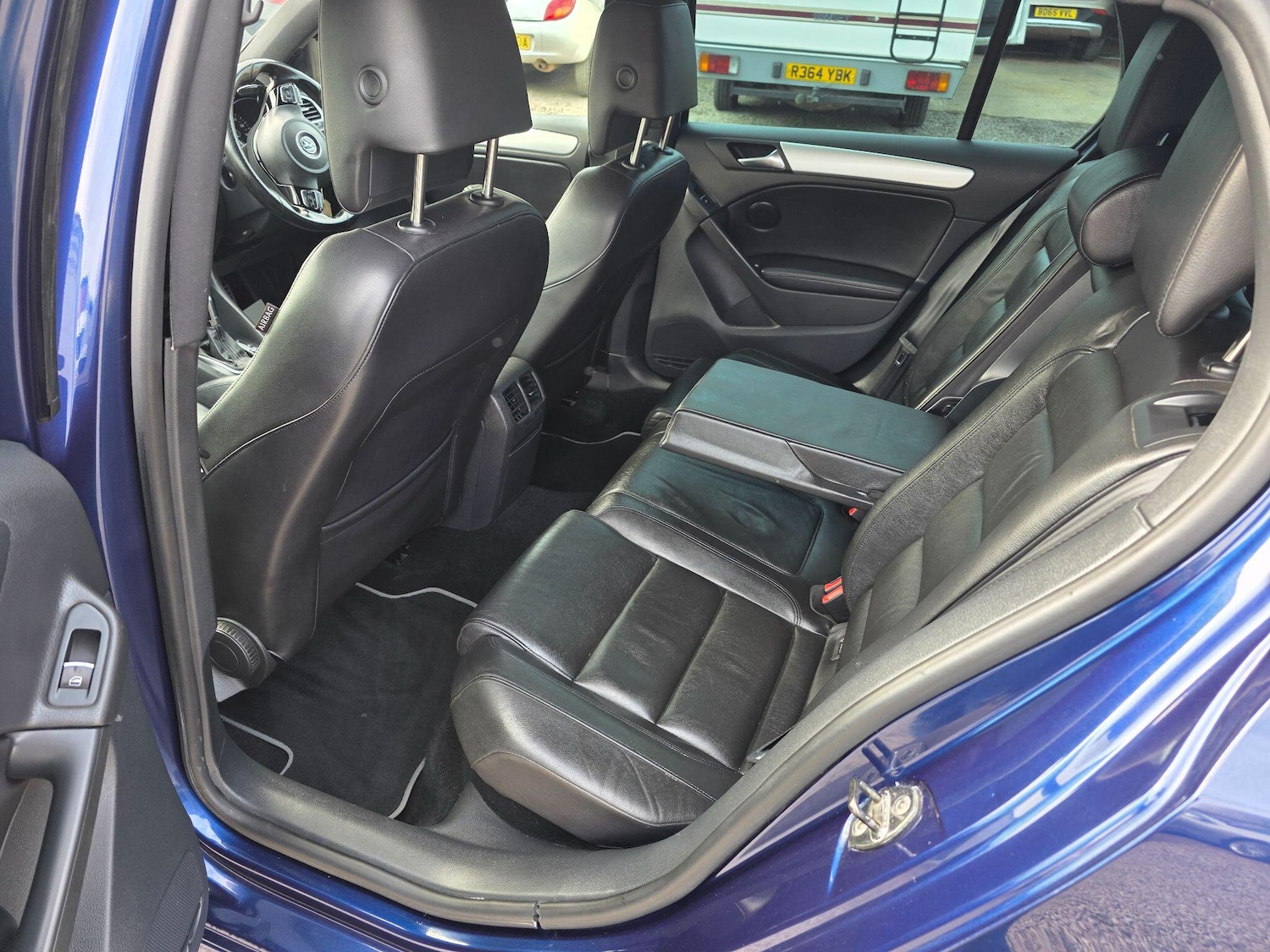 Used Volkswagen Golf 2010 for sale - 77993637: Photo 24