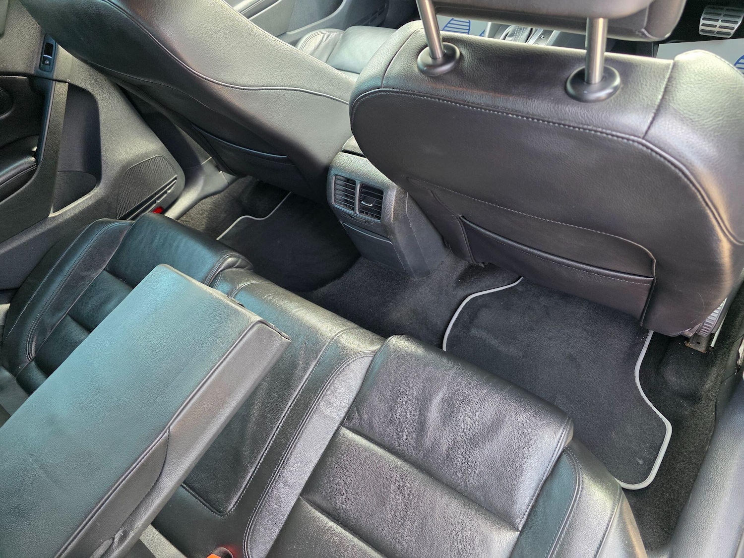 Used Volkswagen Golf 2010 for sale - 77993637: Photo 26