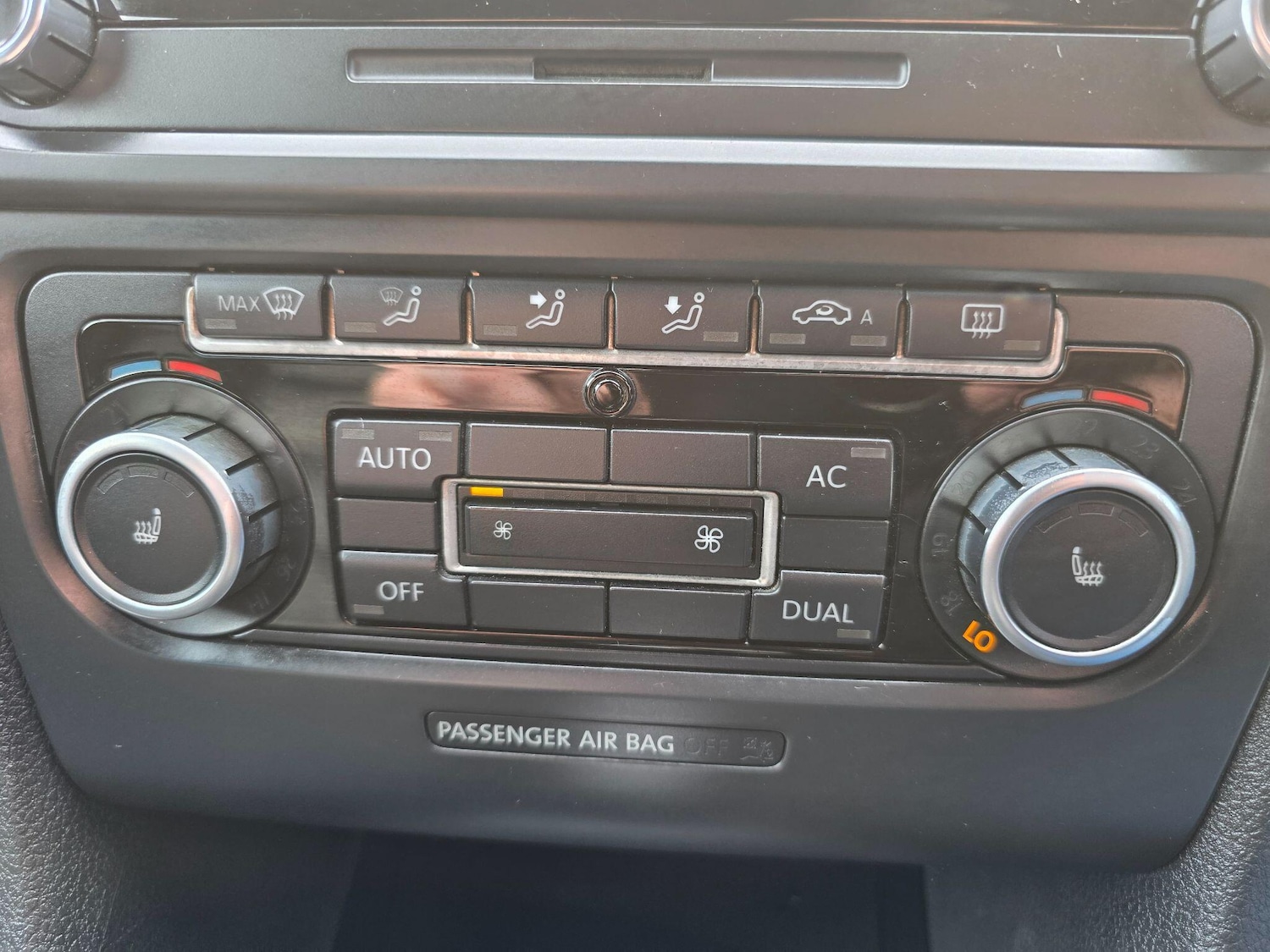 Used Volkswagen Golf 2010 for sale - 77993637: Photo 33