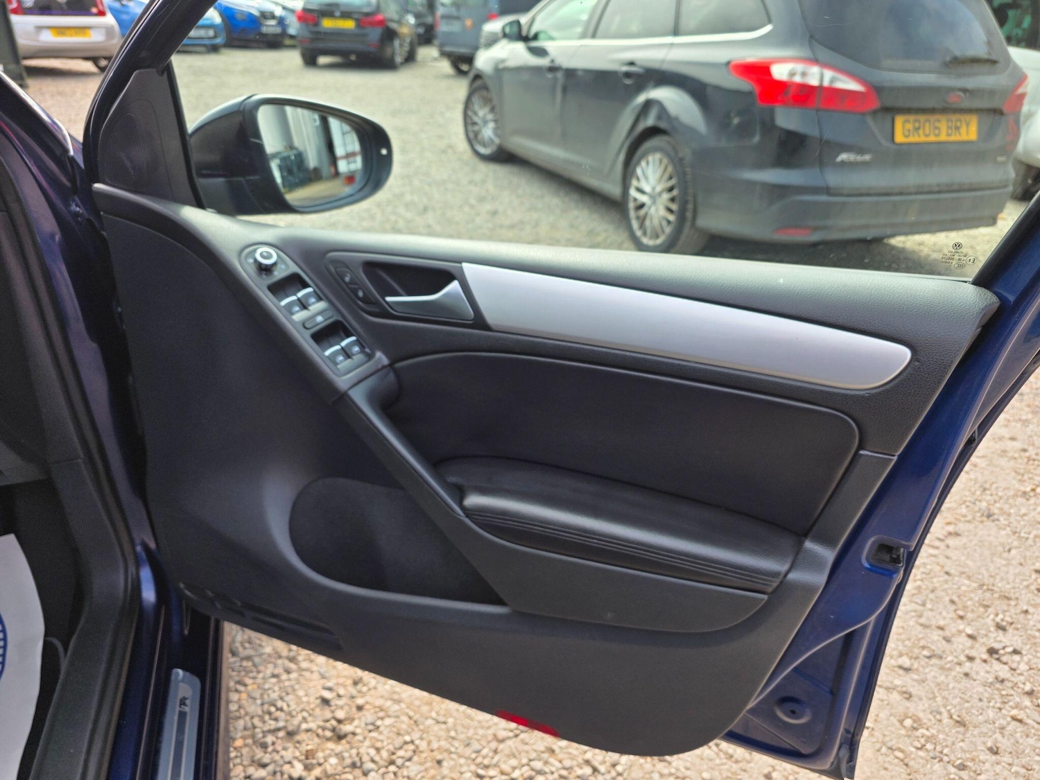 Used Volkswagen Golf 2010 for sale - 77993637: Photo 37