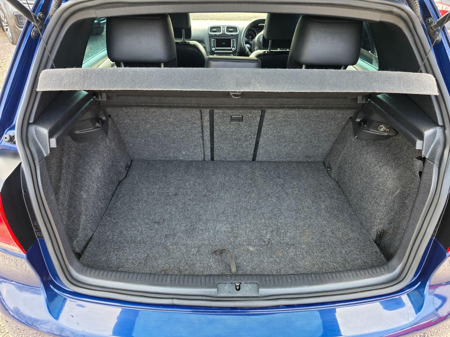 Used Volkswagen Golf 2010 for sale - 77993637: Photo 50