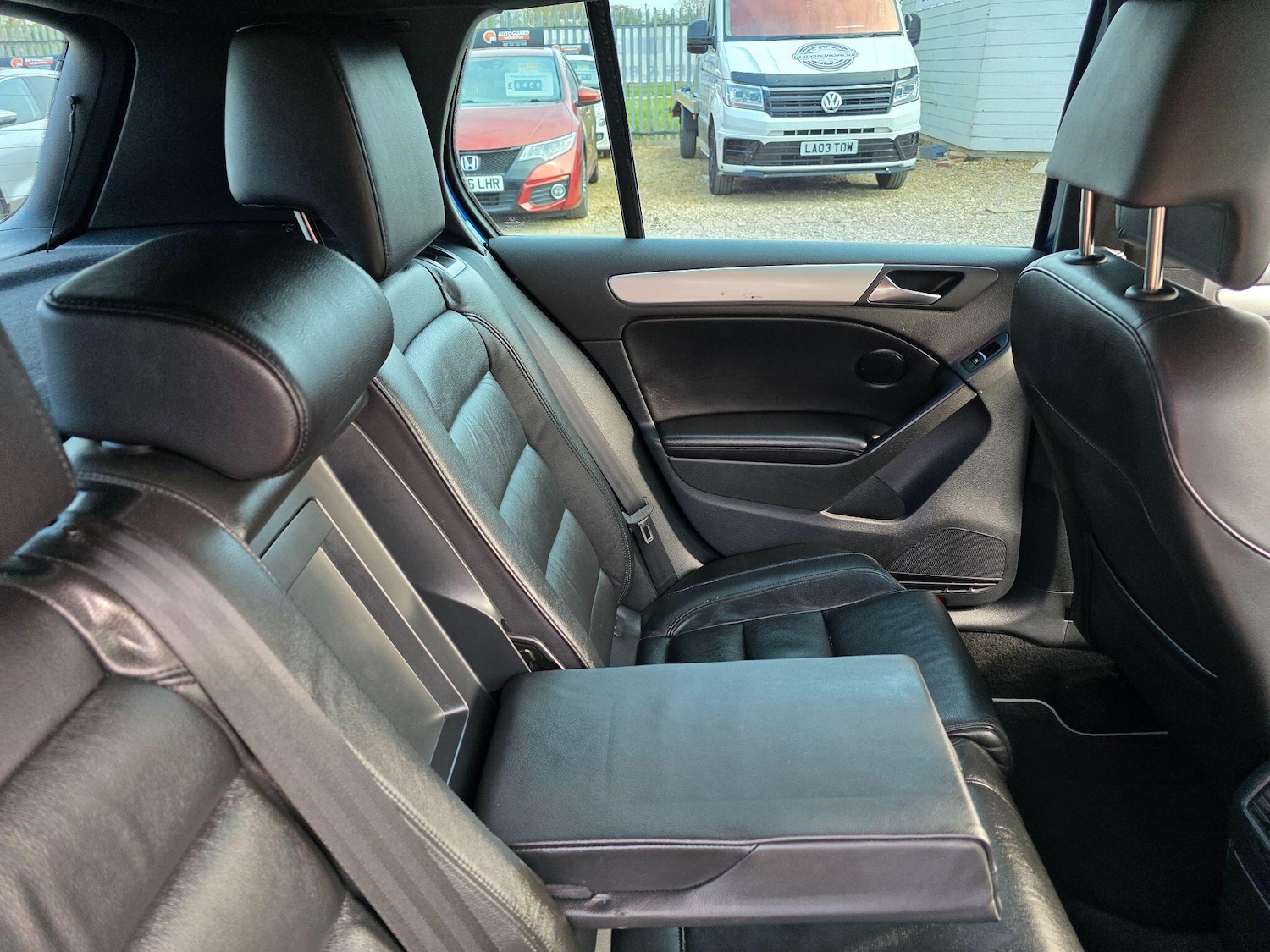 Used Volkswagen Golf 2010 for sale - 77993637: Photo 61