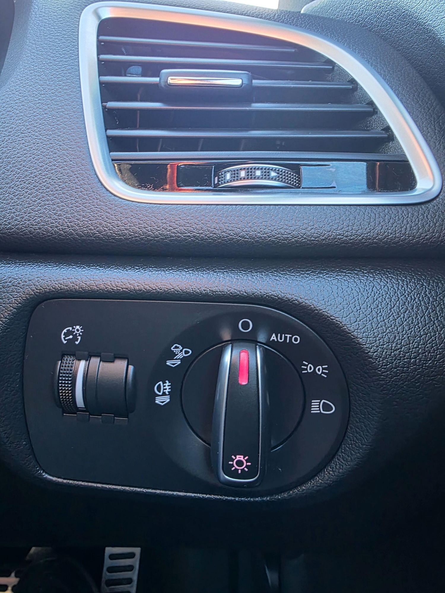 Used Audi Q3 for sale - 77242835: Photo 37