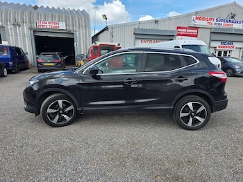 Used Nissan Qashqai 2017 for sale - 78601663: Photo