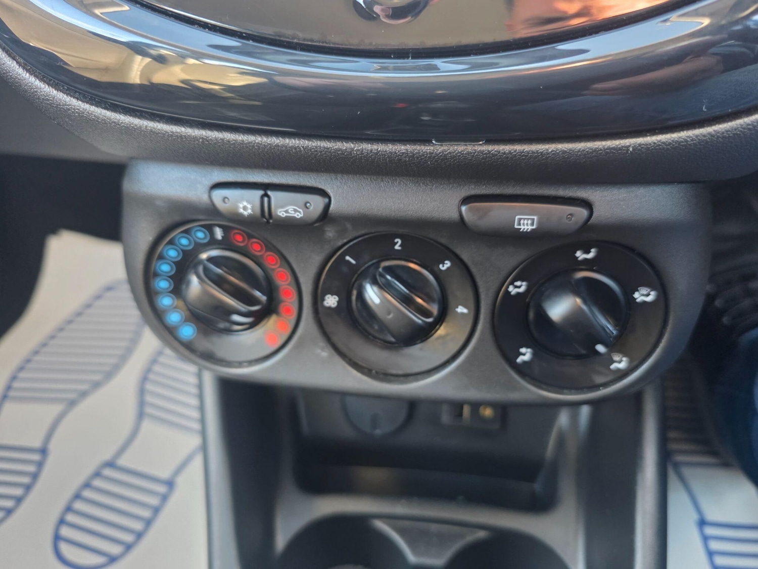 Used Vauxhall Corsa 2015 for sale - 78062886: Photo 49