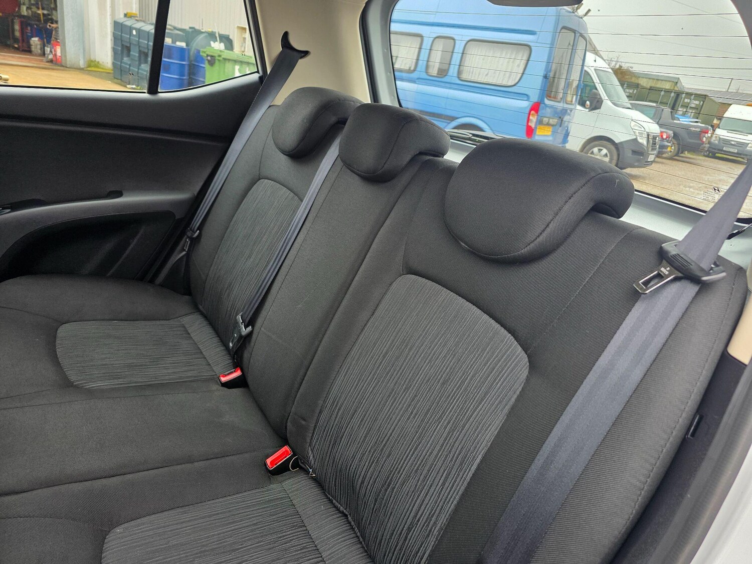 Used Hyundai i10 for sale - 78214210: Photo 23