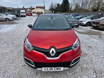 Used Renault Captur 2016 for sale - 77109307: Photo