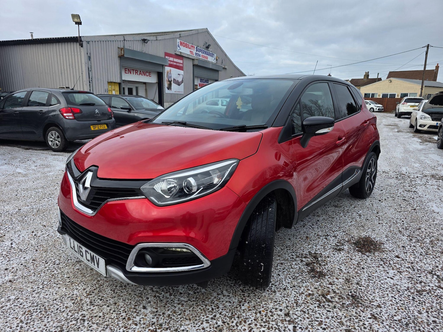 Used Renault Captur 2016 for sale - 77109307: Photo 4
